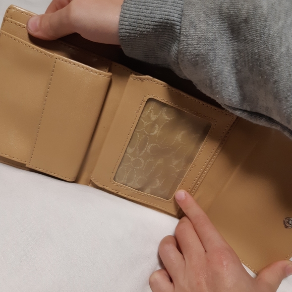 Coach Wallet - Picture 5 of 7